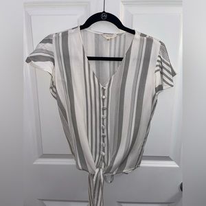 Sim and Sam button up Blouse, size small, excellent condition